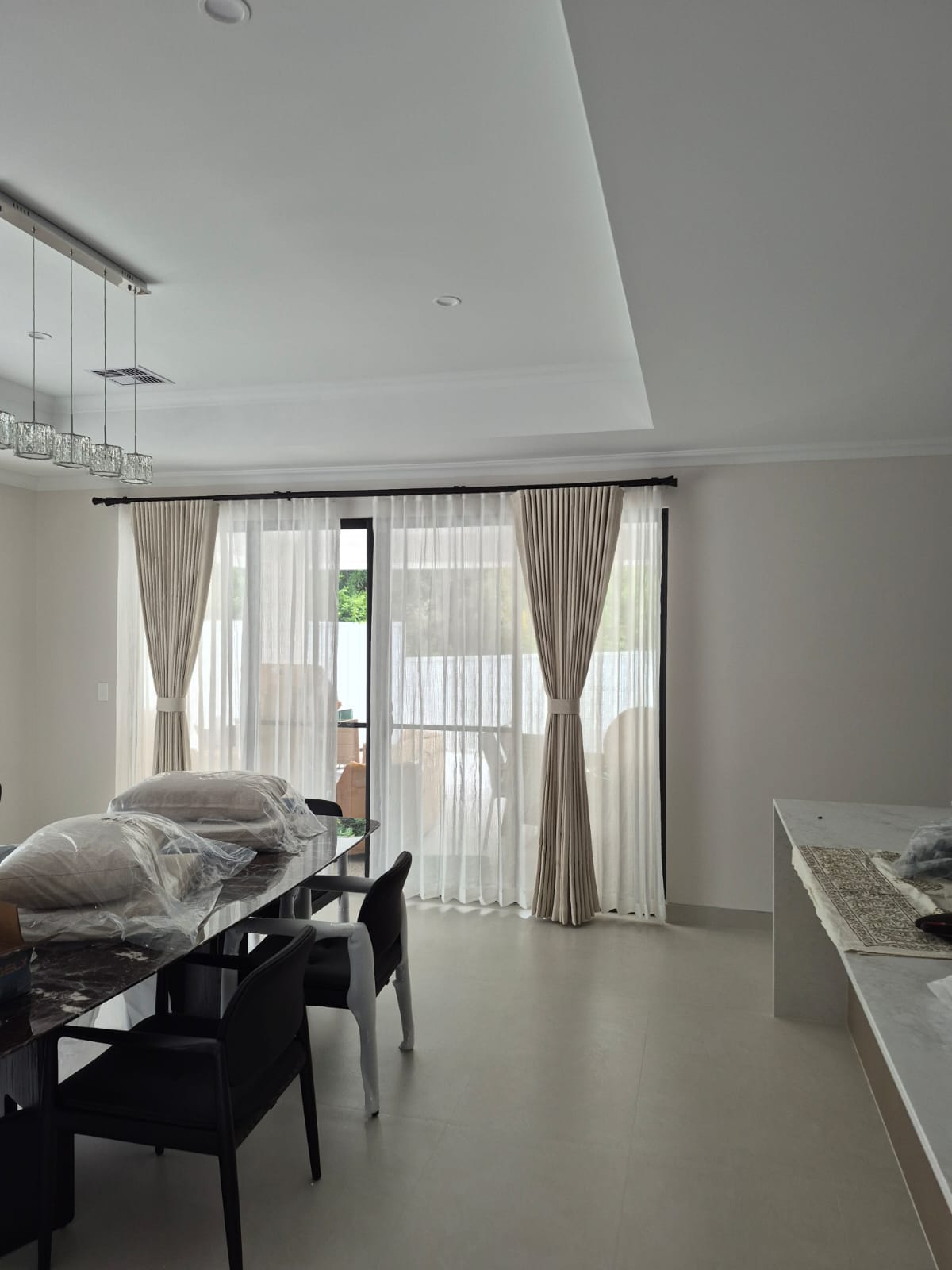 blinds and curtains